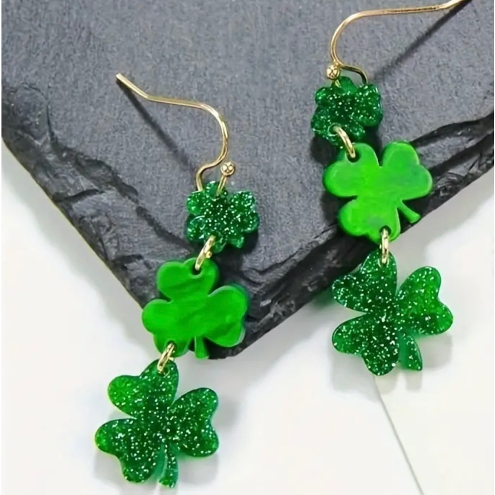 St Patrick’s Day Shamrock Dangle Earrings